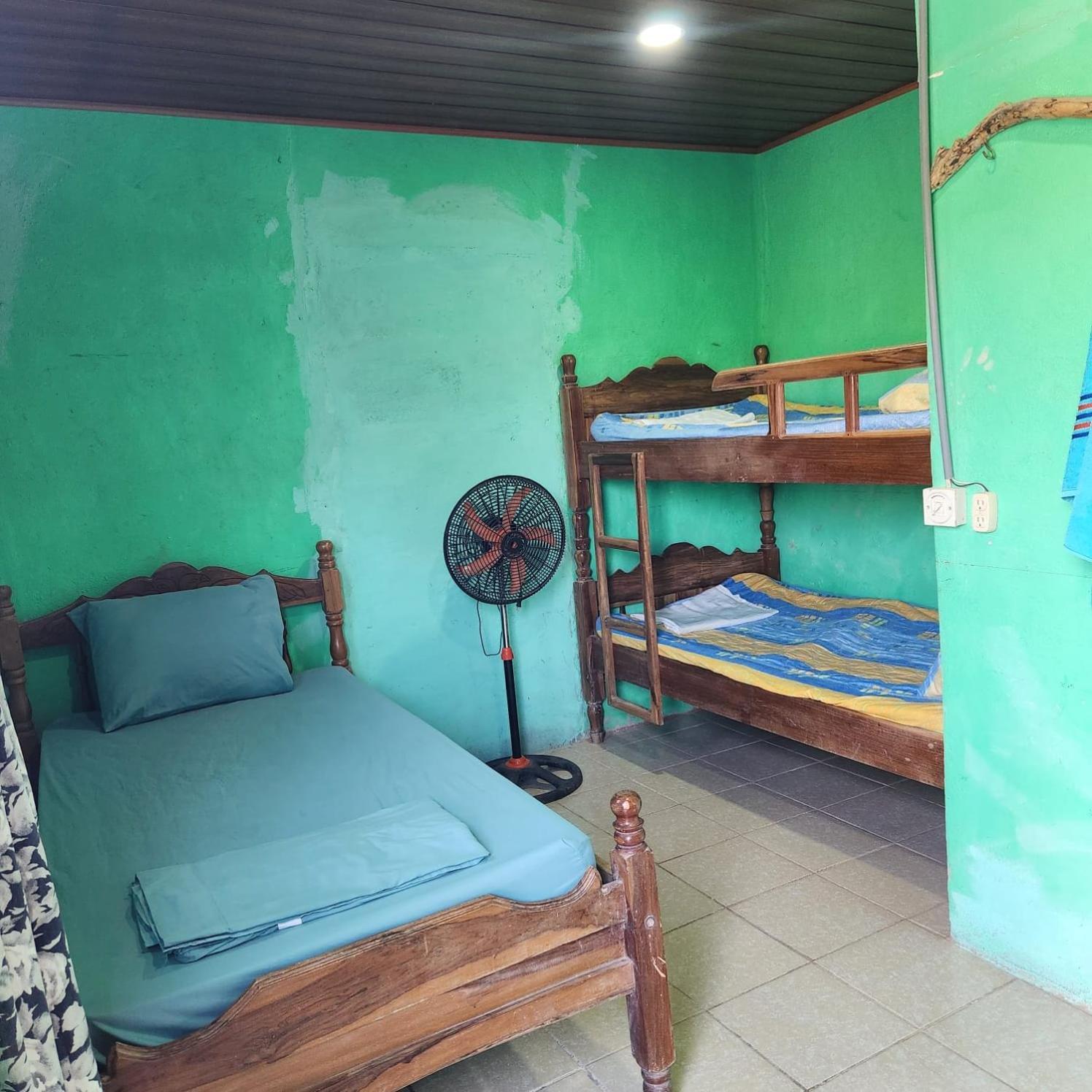 La Cascada Hostel & Restaurant ริวาส ภายนอก รูปภาพ